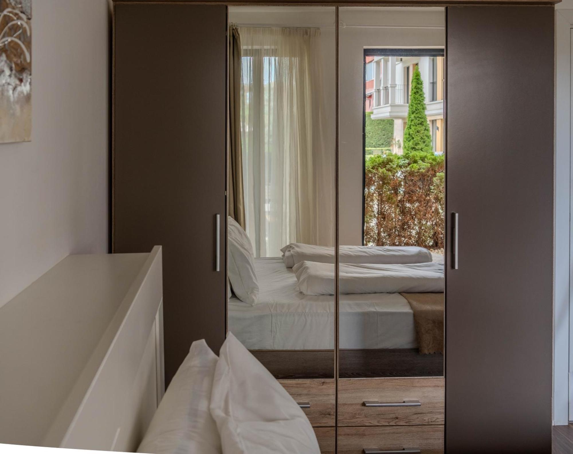 Apartment In Evargreen Complex With Terrace Varna Exterior photo
